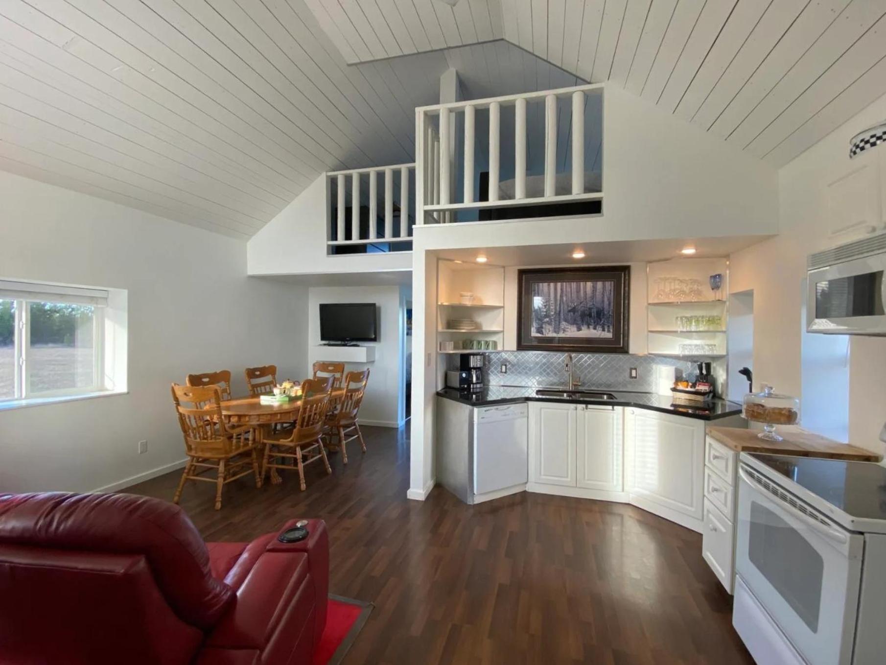 Woodhouse Cottages And Ranch Prince George Exterior foto